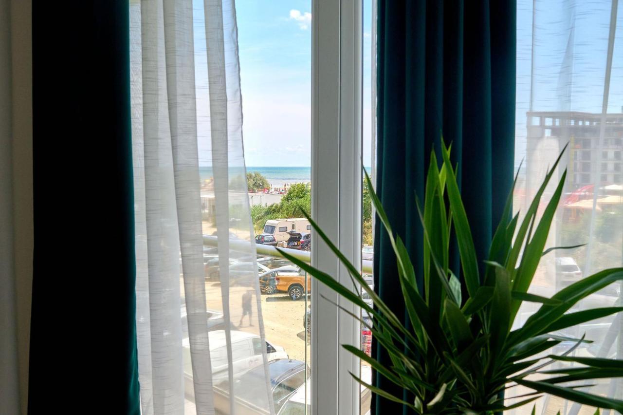 Provence Apartment in Alezzi Spa n Pool resort Mamaia Esterno foto